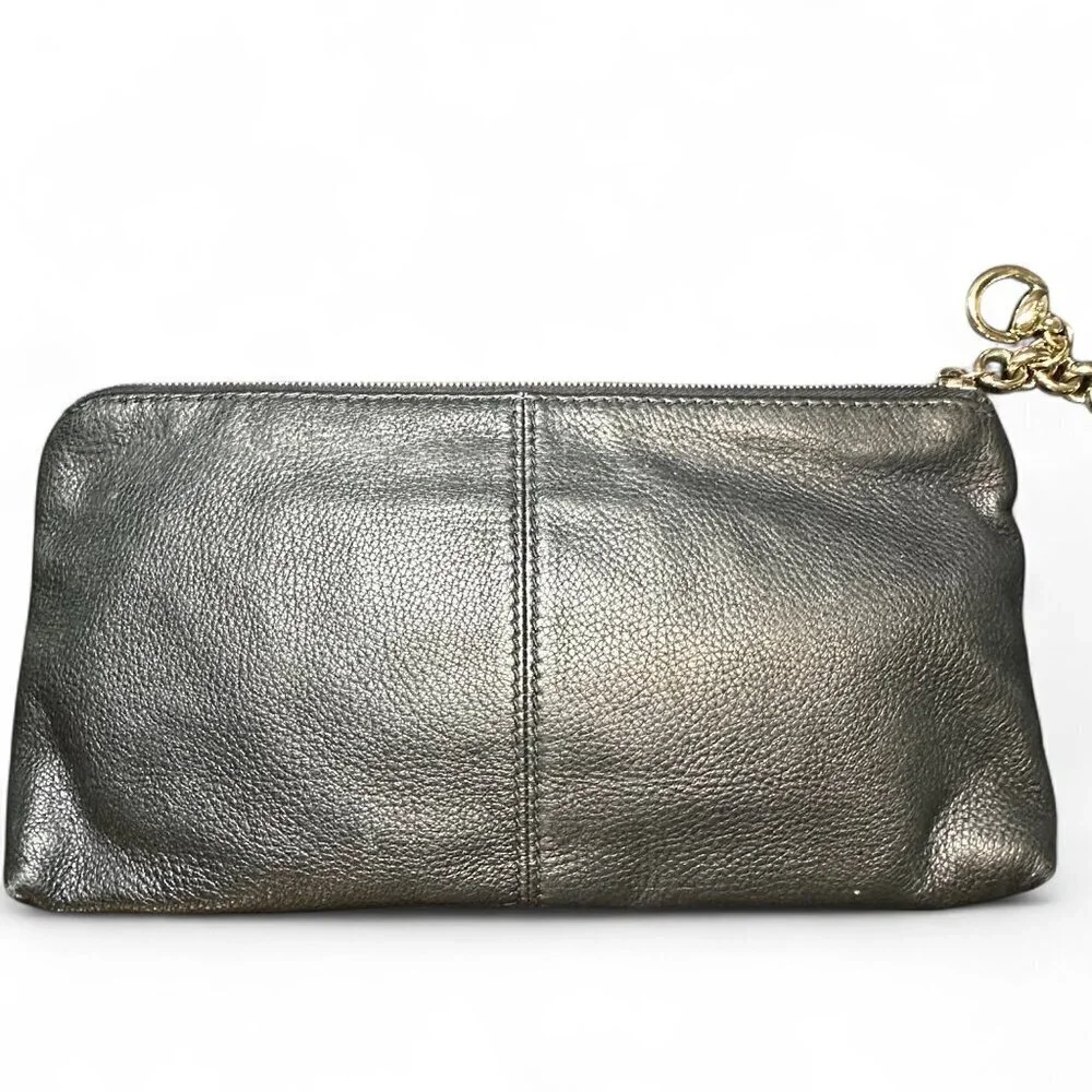 GUCCI Black Pebbled Leather Sienna Tassel Clutch Bag - Picture 2 of 15